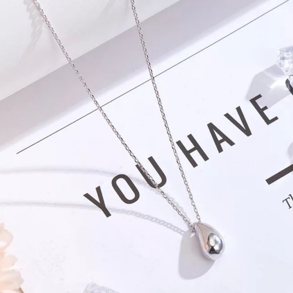 “18” NEW 925 STERLING SILVER WATER DROP NECKLACE, NICE NECKLACE, CUTE NECKLACE - Picture 3 of 4